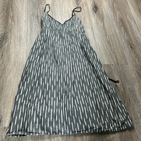 Converse Black and White 100% Cotton Midi Dress - Picture 4 of 16